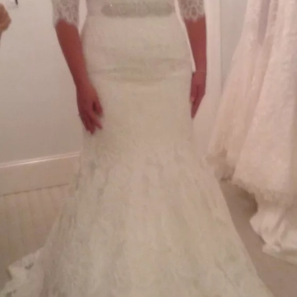 Wedding dress - Essence of Australia - Picture 5 of 9